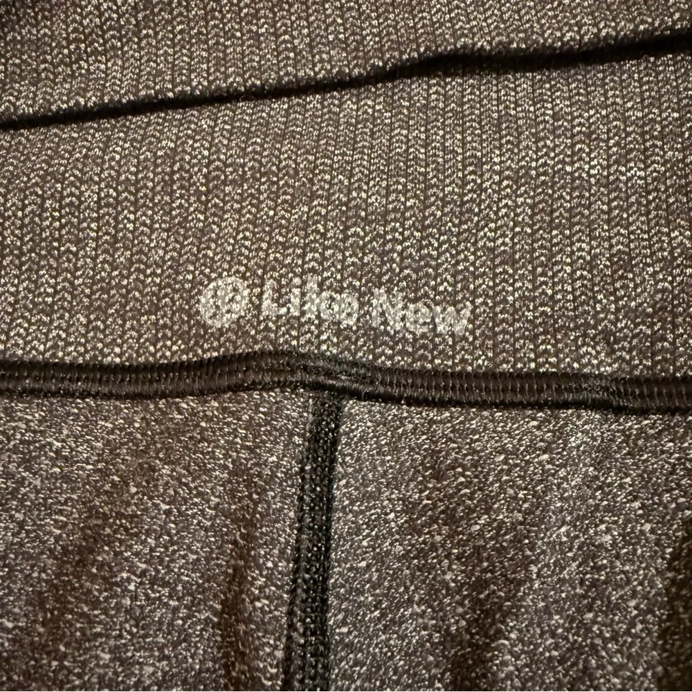 lululemon athletica Charcoal Leggings - Picture 7 of 8